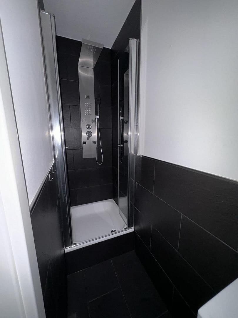 Predaj domu 1.560 m², pozemek 1.070 m², Landsberger Straße 65, Halle, Sasko-Anhaltsko Predaj domu 1.560 m², pozemek 1.070 m², Landsberger Straße 65, Halle, Sasko-Anhaltsko