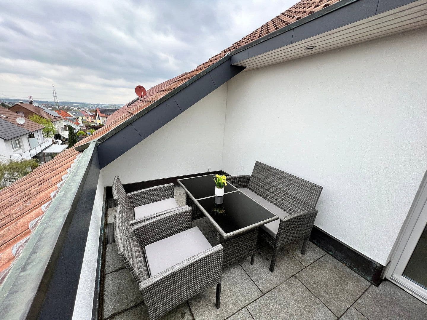 Prenájom bytu 2-izbový 57 m², Uhlandstr. 3, Großbettlingen, Bádensko-Wurttembersko Prenájom bytu 2-izbový 57 m², Uhlandstr. 3, Großbettlingen, Bádensko-Wurttembersko