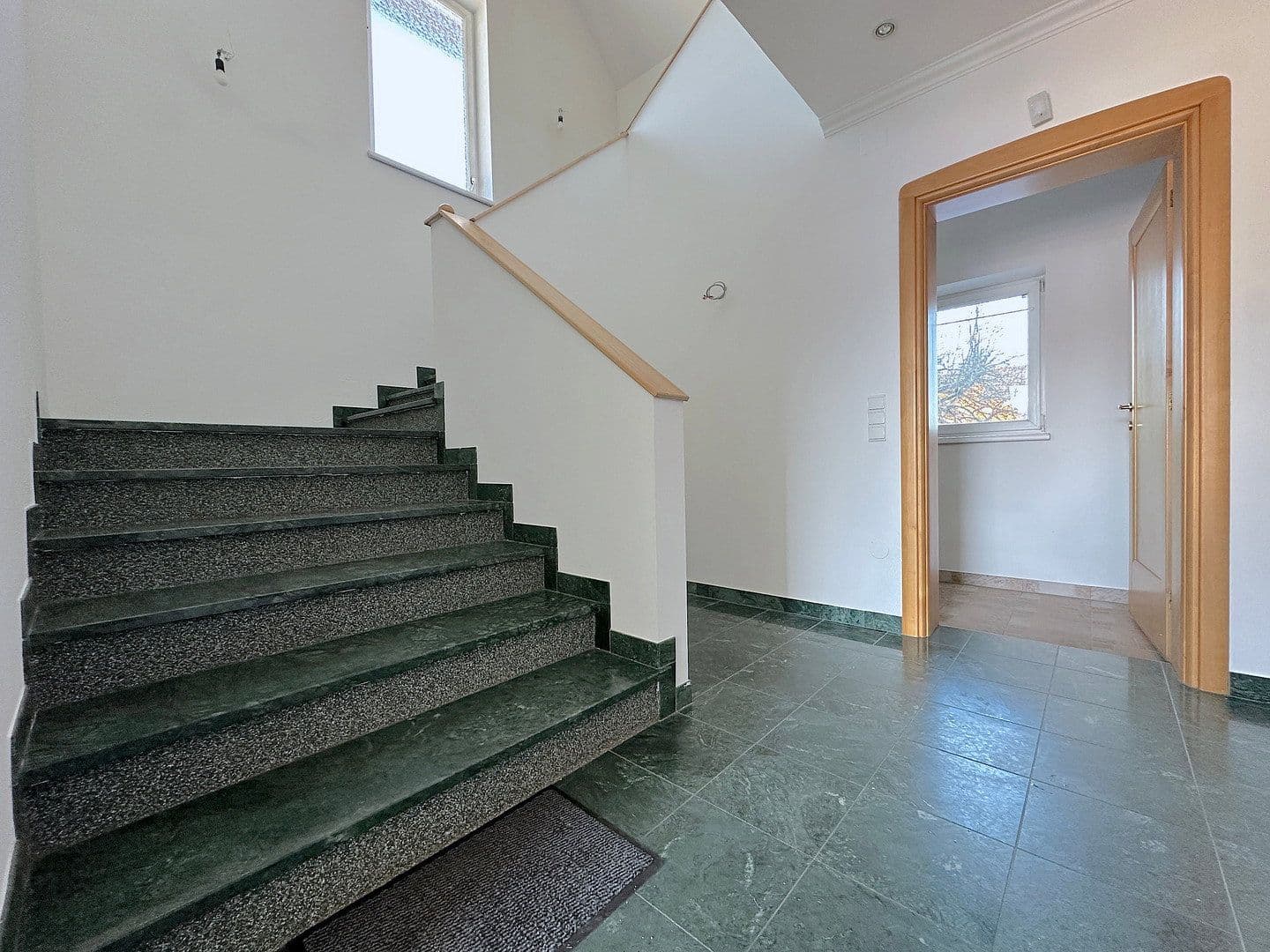 Predaj domu 314 m², pozemek 3.945 m², Lannach, Štajersko Predaj domu 314 m², pozemek 3.945 m², Lannach, Štajersko