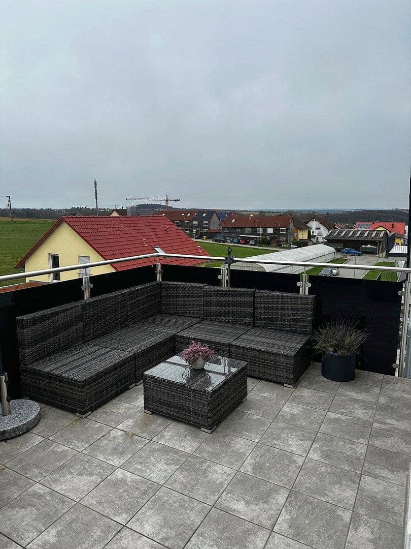 Prenájom bytu 3-izbový 90 m², Kirchberg an der Murr, Bádensko-Wurttembersko Prenájom bytu 3-izbový 90 m², Kirchberg an der Murr, Bádensko-Wurttembersko