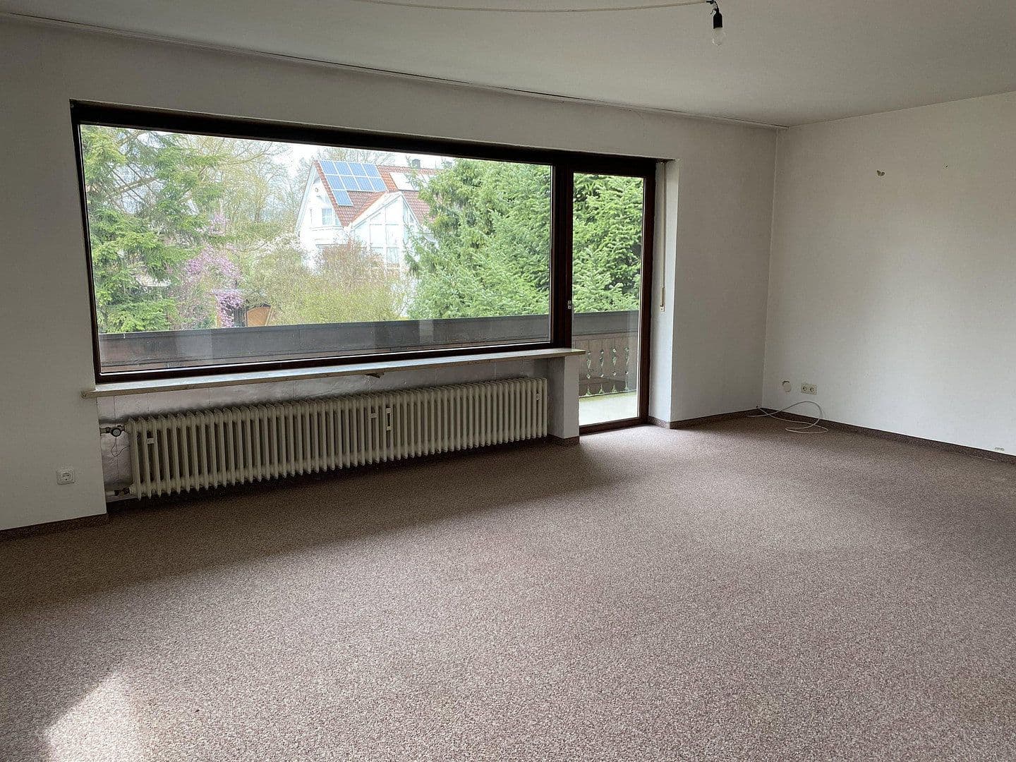 Predaj domu 216 m², pozemek 919 m², Pettendorf, Bavorsko Predaj domu 216 m², pozemek 919 m², Pettendorf, Bavorsko