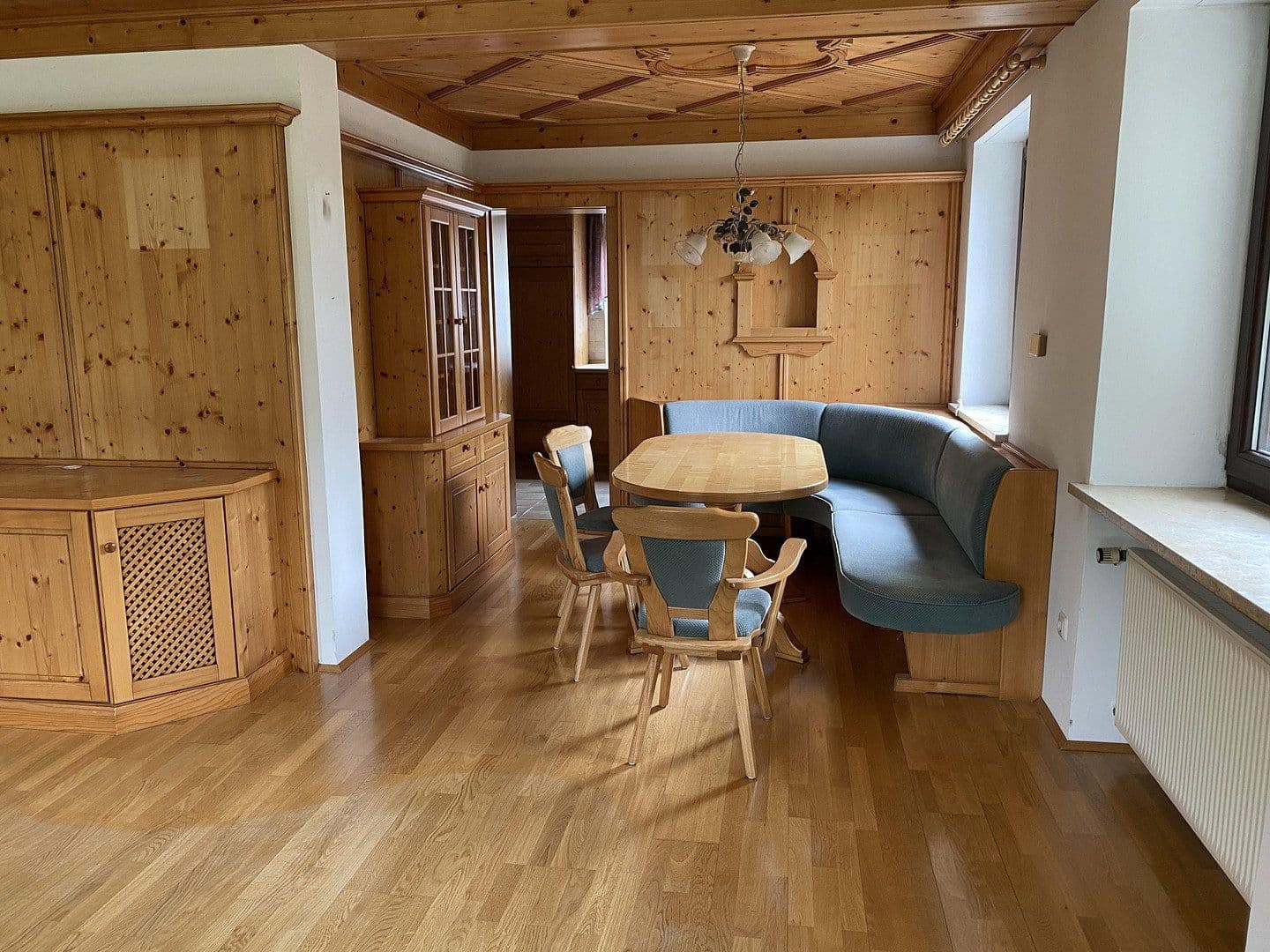 Predaj domu 216 m², pozemek 919 m², Pettendorf, Bavorsko Predaj domu 216 m², pozemek 919 m², Pettendorf, Bavorsko