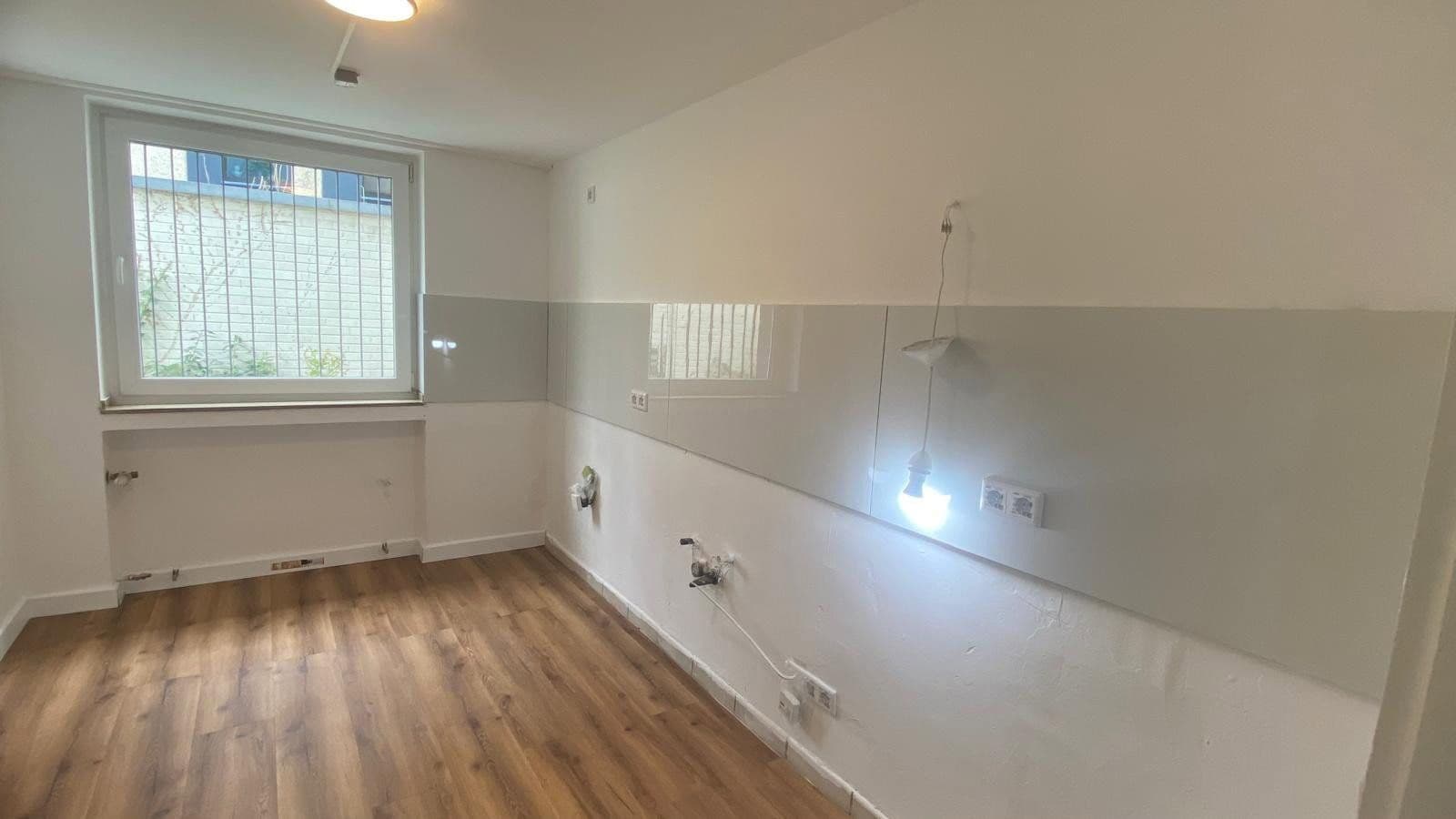 Prenájom bytu 2-izbový 78 m², Düsseldorf, Severné Porýnie - Westfálsko Prenájom bytu 2-izbový 78 m², Düsseldorf, Severné Porýnie - Westfálsko