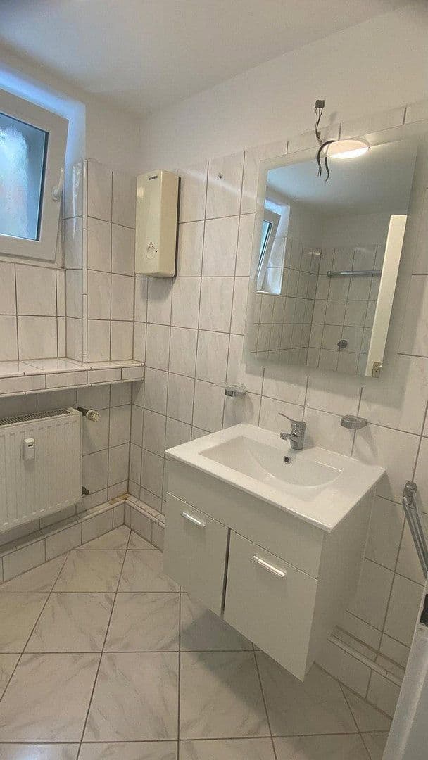 Prenájom bytu 2-izbový 78 m², Düsseldorf, Severné Porýnie - Westfálsko Prenájom bytu 2-izbový 78 m², Düsseldorf, Severné Porýnie - Westfálsko