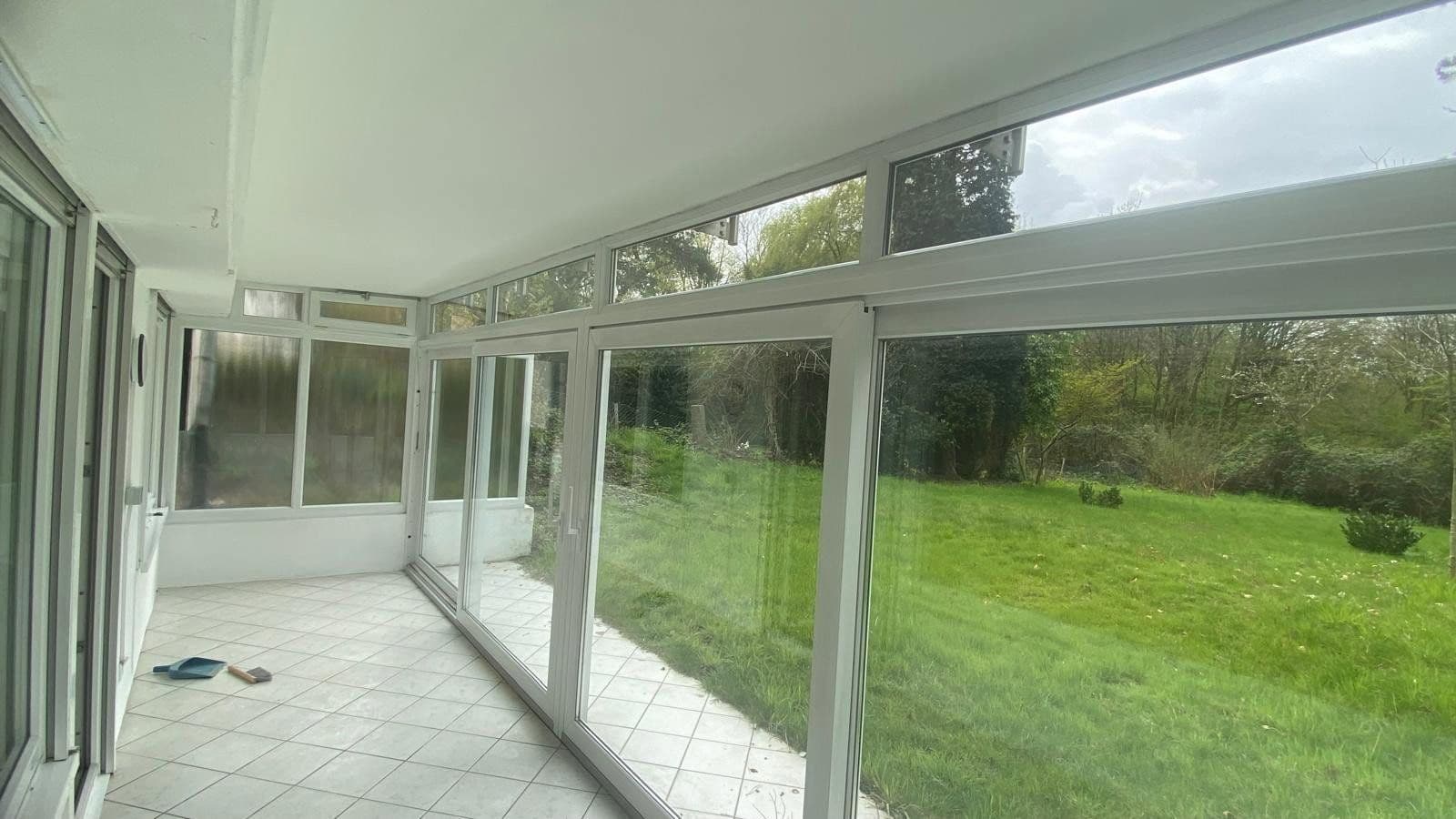 Prenájom bytu 2-izbový 78 m², Düsseldorf, Severné Porýnie - Westfálsko Prenájom bytu 2-izbový 78 m², Düsseldorf, Severné Porýnie - Westfálsko