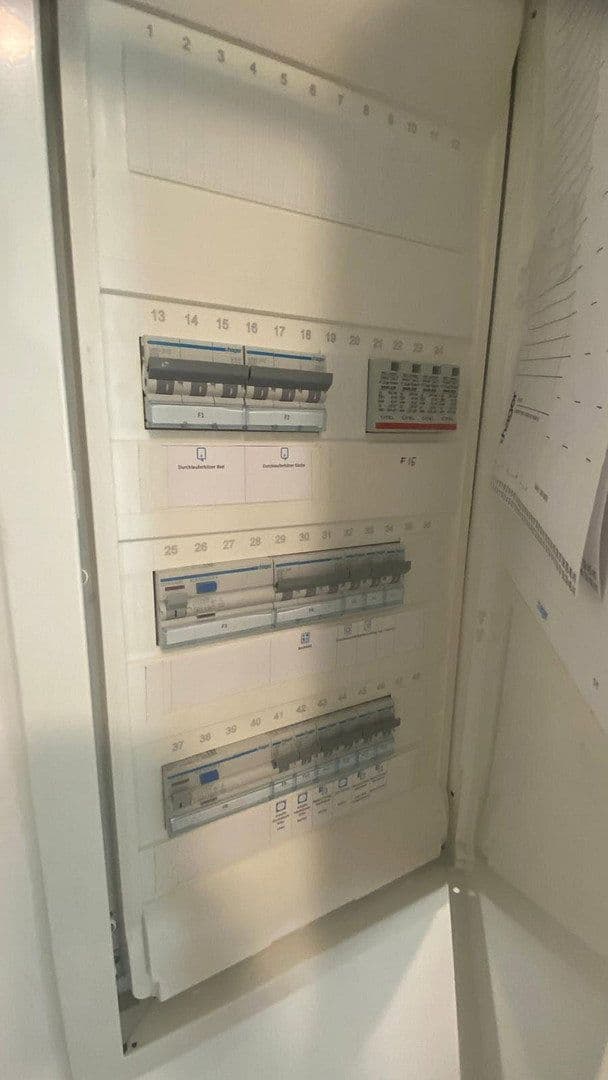 Prenájom bytu 2-izbový 78 m², Düsseldorf, Severné Porýnie - Westfálsko Prenájom bytu 2-izbový 78 m², Düsseldorf, Severné Porýnie - Westfálsko