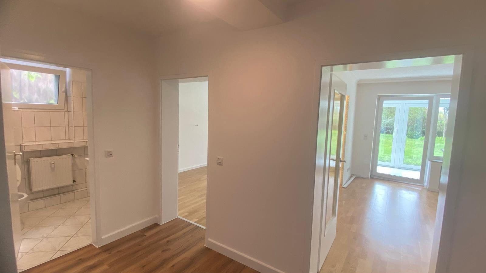 Prenájom bytu 2-izbový 78 m², Düsseldorf, Severné Porýnie - Westfálsko Prenájom bytu 2-izbový 78 m², Düsseldorf, Severné Porýnie - Westfálsko