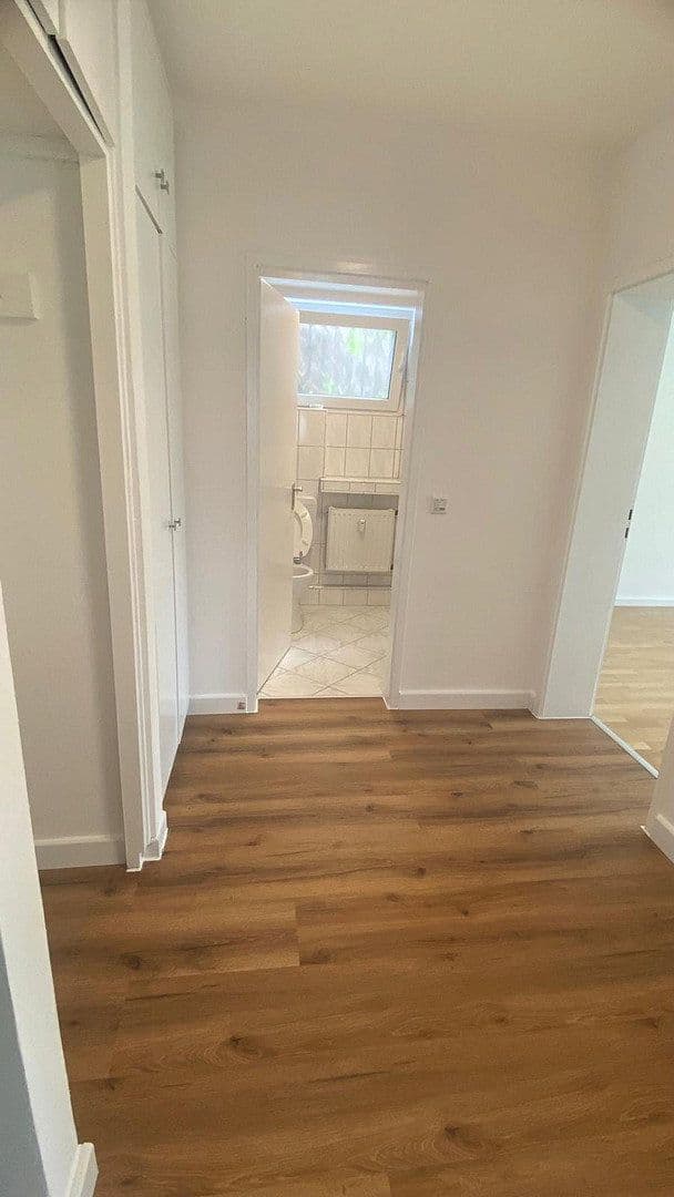 Prenájom bytu 2-izbový 78 m², Düsseldorf, Severné Porýnie - Westfálsko Prenájom bytu 2-izbový 78 m², Düsseldorf, Severné Porýnie - Westfálsko