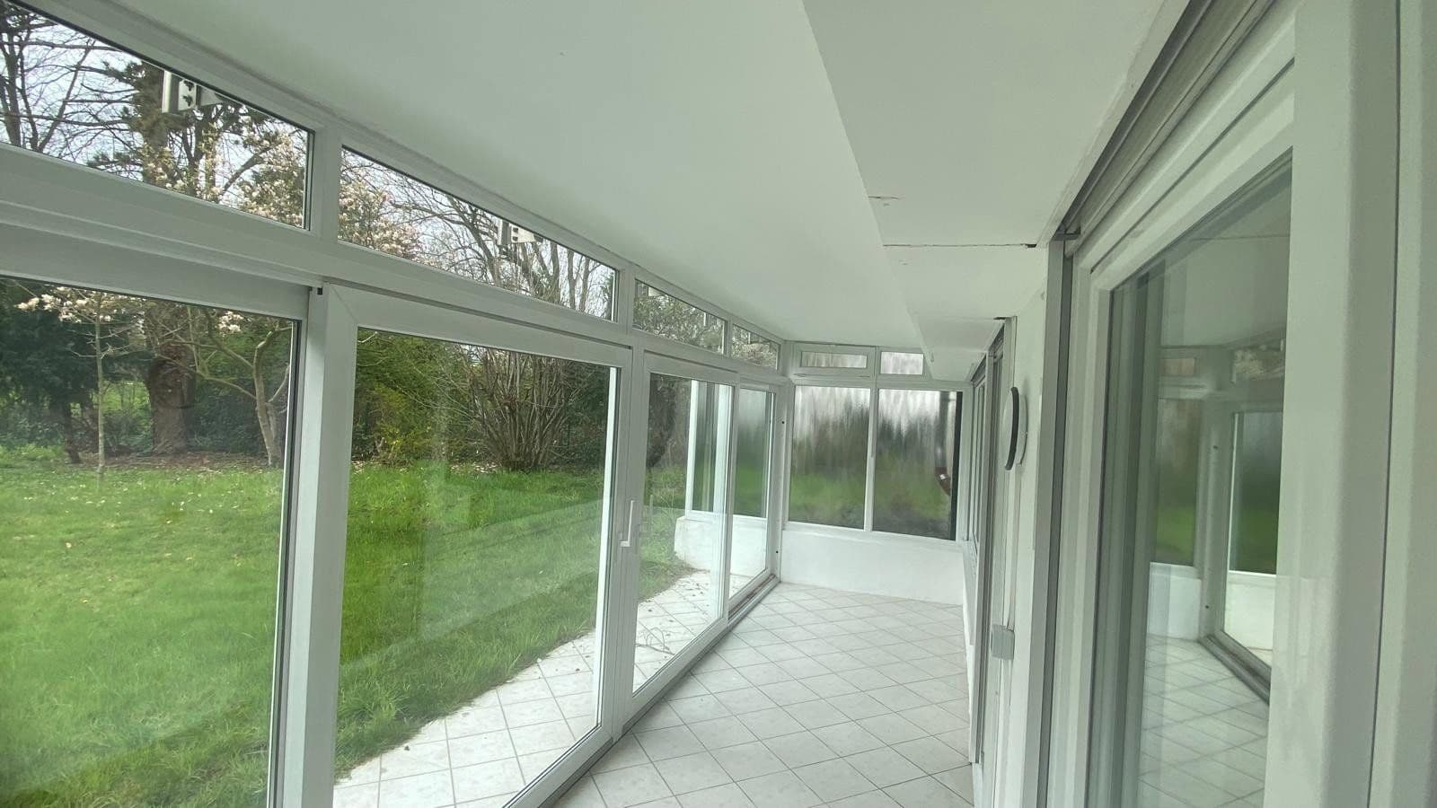 Prenájom bytu 2-izbový 78 m², Düsseldorf, Severné Porýnie - Westfálsko Prenájom bytu 2-izbový 78 m², Düsseldorf, Severné Porýnie - Westfálsko