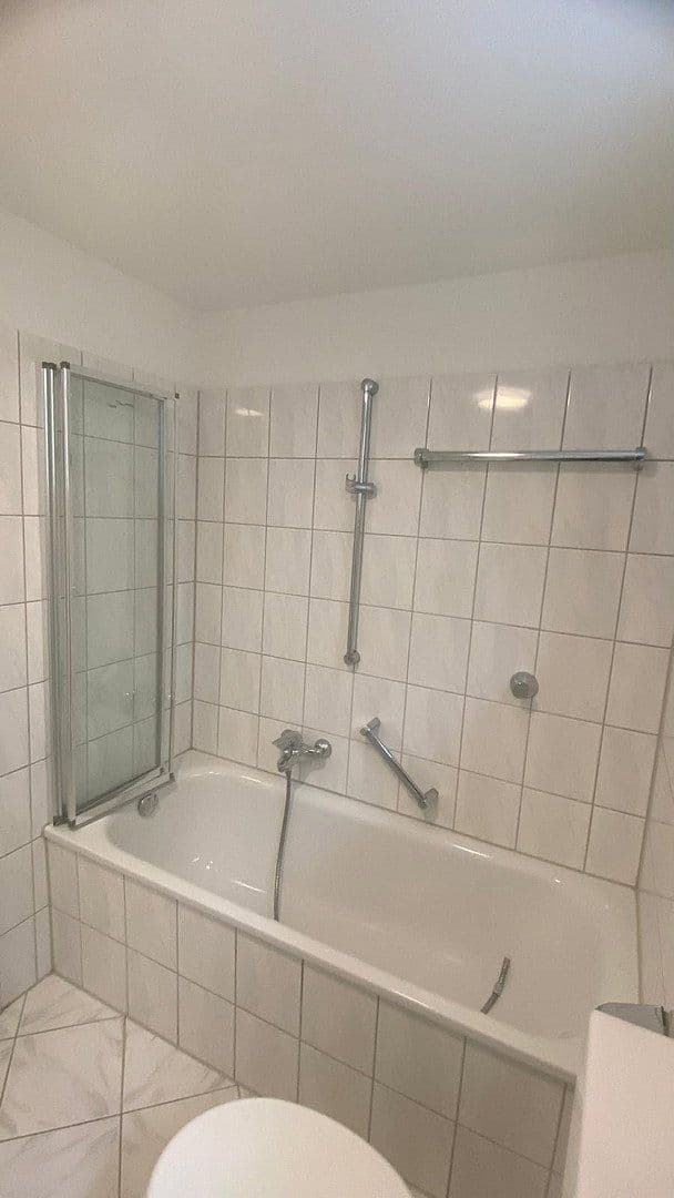 Prenájom bytu 2-izbový 78 m², Düsseldorf, Severné Porýnie - Westfálsko Prenájom bytu 2-izbový 78 m², Düsseldorf, Severné Porýnie - Westfálsko