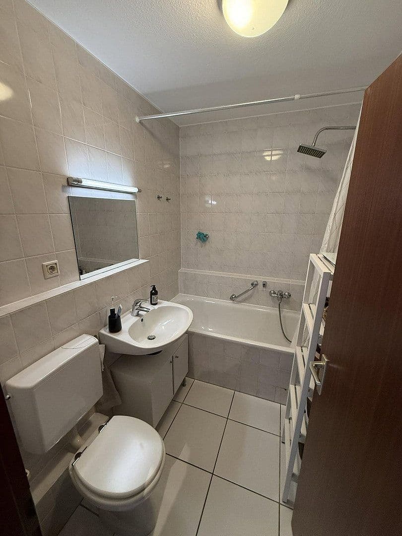 Prenájom bytu 2-izbový 58 m², Eduard-Daelen-Straße 12, Erkrath, Severné Porýnie - Westfálsko Prenájom bytu 2-izbový 58 m², Eduard-Daelen-Straße 12, Erkrath, Severné Porýnie - Westfálsko