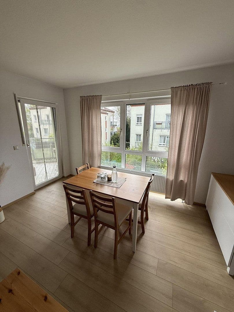 Prenájom bytu 2-izbový 58 m², Eduard-Daelen-Straße 12, Erkrath, Severné Porýnie - Westfálsko Prenájom bytu 2-izbový 58 m², Eduard-Daelen-Straße 12, Erkrath, Severné Porýnie - Westfálsko