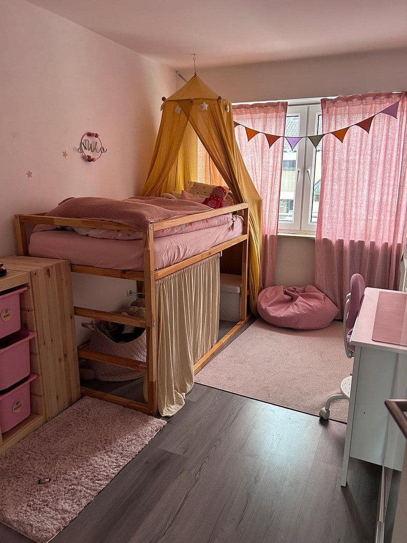 Predaj domu 126 m², pozemek 220 m², Augsburg, Bavorsko Predaj domu 126 m², pozemek 220 m², Augsburg, Bavorsko