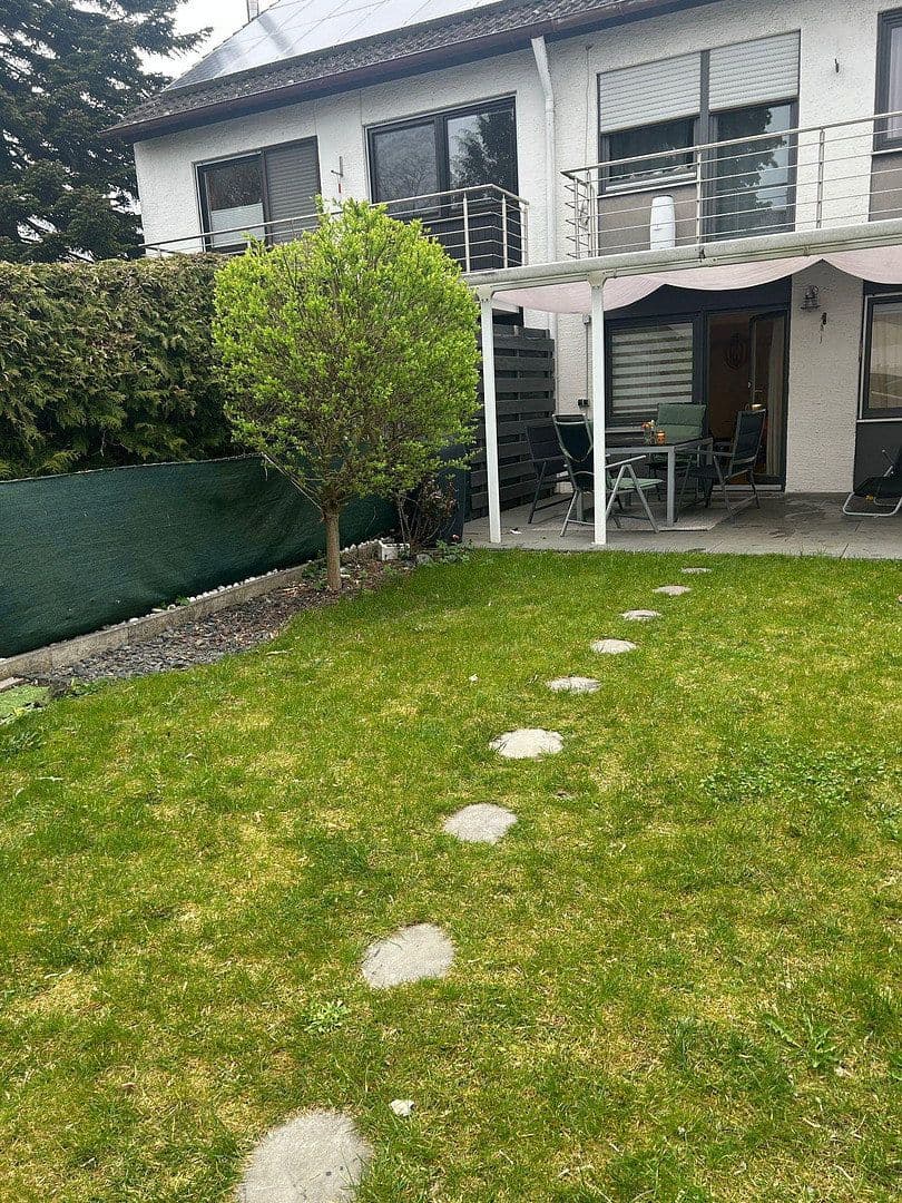 Predaj domu 126 m², pozemek 220 m², Augsburg, Bavorsko Predaj domu 126 m², pozemek 220 m², Augsburg, Bavorsko