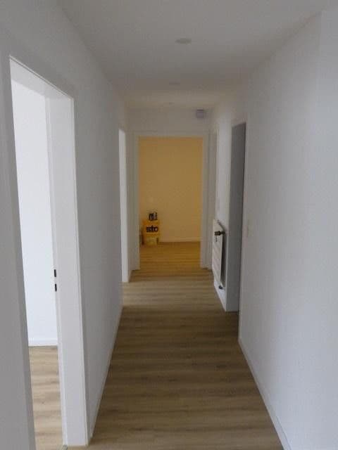 Prenájom bytu 3-izbový 87 m², Kölner Str. 17, Leverkusen, Severné Porýnie - Westfálsko Prenájom bytu 3-izbový 87 m², Kölner Str. 17, Leverkusen, Severné Porýnie - Westfálsko