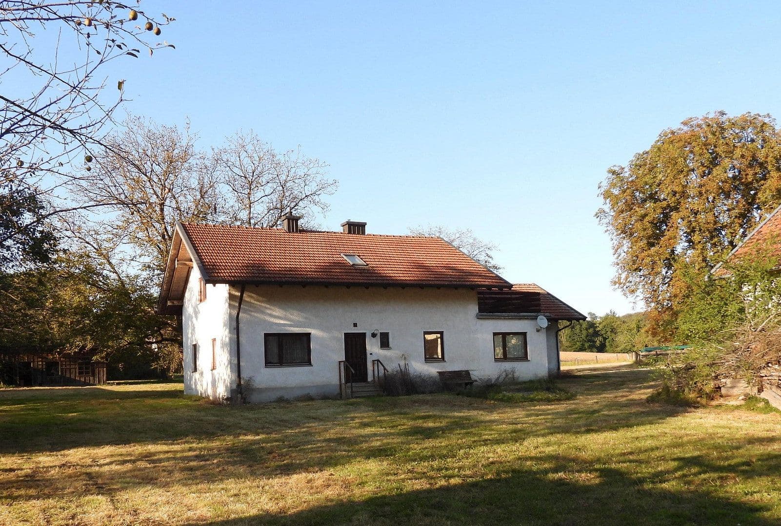 Predaj domu 104 m², pozemek 7.745 m², Neuhaus am Inn, Bavorsko Predaj domu 104 m², pozemek 7.745 m², Neuhaus am Inn, Bavorsko