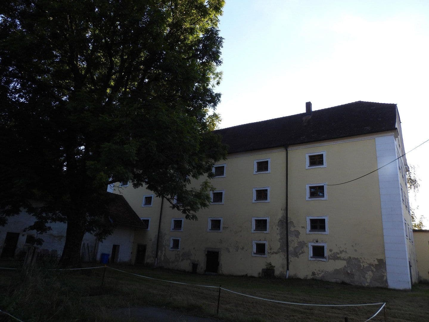 Predaj domu 104 m², pozemek 7.745 m², Neuhaus am Inn, Bavorsko Predaj domu 104 m², pozemek 7.745 m², Neuhaus am Inn, Bavorsko