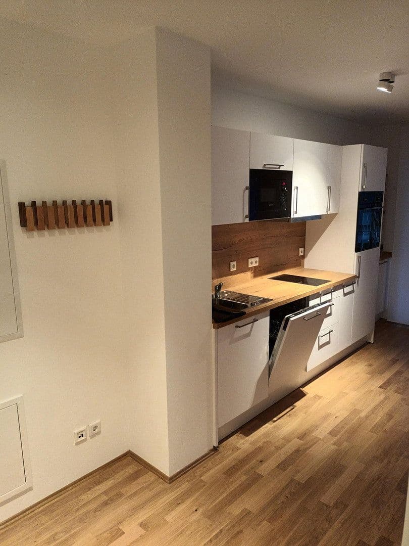 Prenájom bytu 1-izbový 41 m², Ludwig-Feuerbach-Straße 4, Nürnberg, Bavorsko Prenájom bytu 1-izbový 41 m², Ludwig-Feuerbach-Straße 4, Nürnberg, Bavorsko