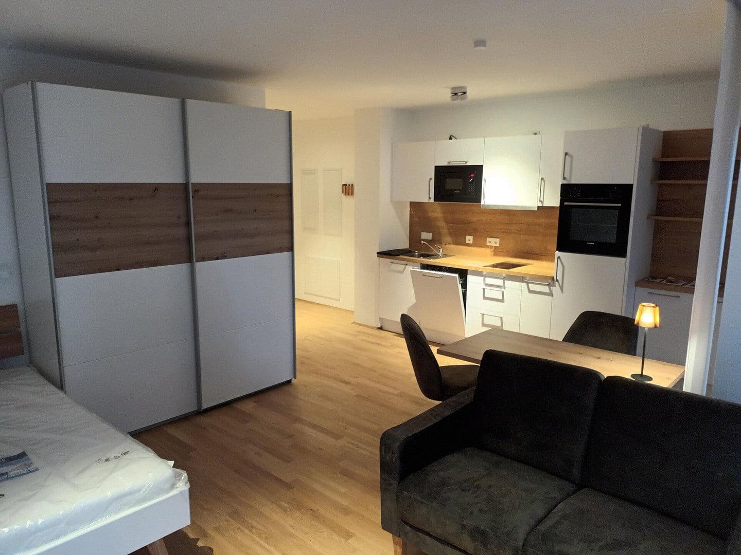 Prenájom bytu 1-izbový 41 m², Ludwig-Feuerbach-Straße 4, Nürnberg, Bavorsko Prenájom bytu 1-izbový 41 m², Ludwig-Feuerbach-Straße 4, Nürnberg, Bavorsko