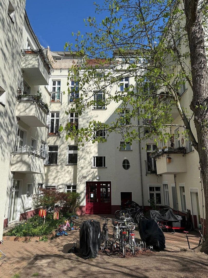 Predaj bytu 3-izbový 75 m², Berlin, Berlín Predaj bytu 3-izbový 75 m², Berlin, Berlín