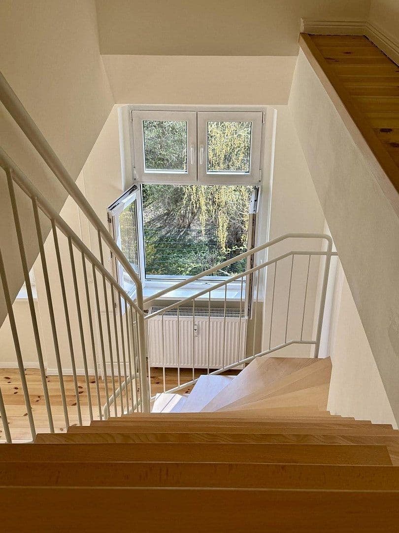 Predaj bytu 3-izbový 75 m², Berlin, Berlín Predaj bytu 3-izbový 75 m², Berlin, Berlín