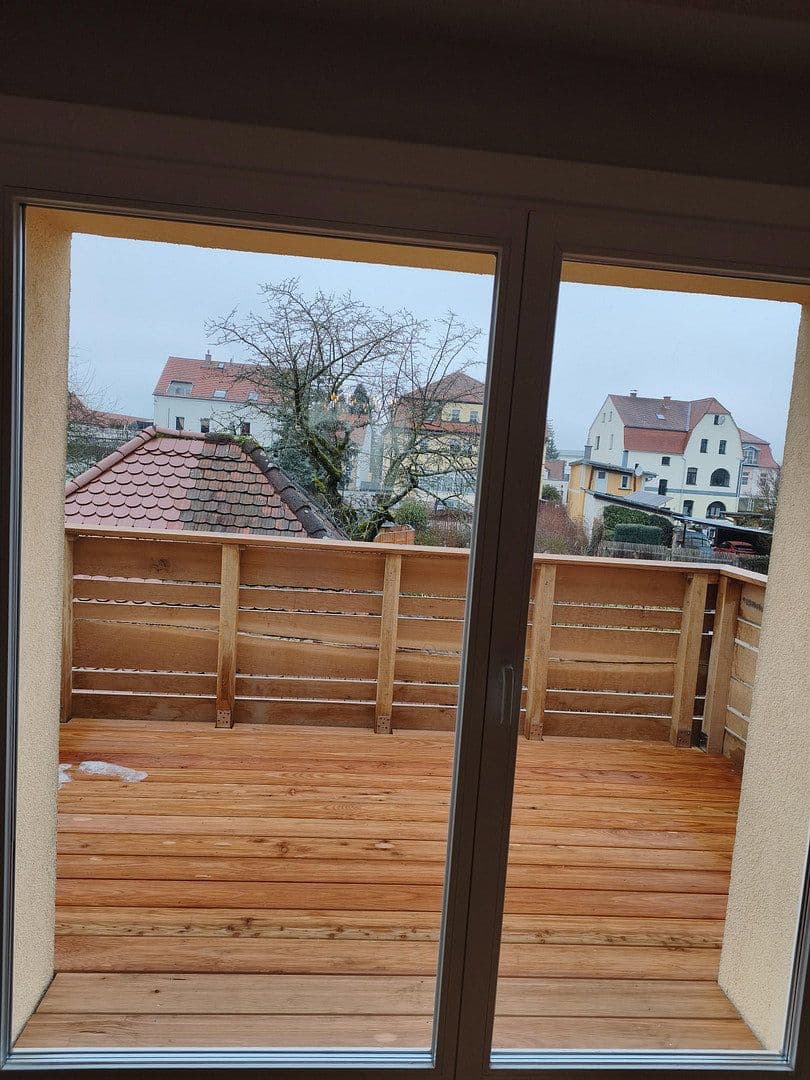 Prenájom bytu 4-izbový 123 m², Lessingstraße 6, Hermsdorf, Durínsko Prenájom bytu 4-izbový 123 m², Lessingstraße 6, Hermsdorf, Durínsko