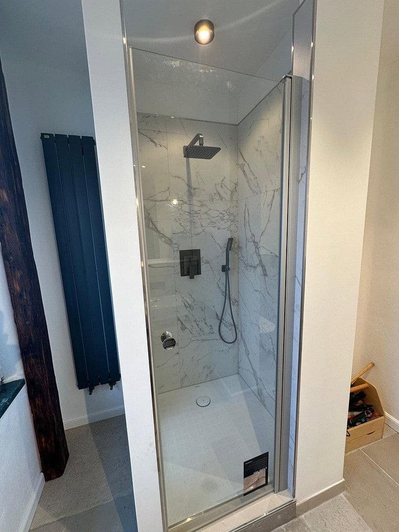 Prenájom bytu 4-izbový 123 m², Lessingstraße 6, Hermsdorf, Durínsko Prenájom bytu 4-izbový 123 m², Lessingstraße 6, Hermsdorf, Durínsko