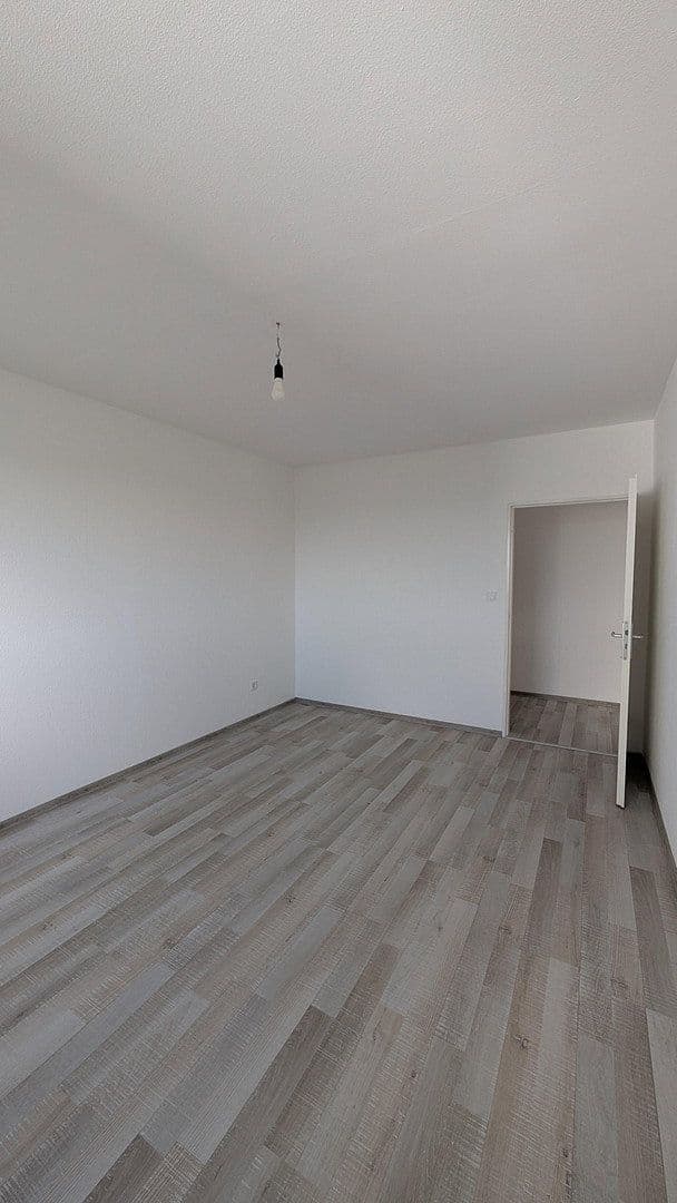 Prenájom bytu 2-izbový 58 m², Erlangen, Bavorsko Prenájom bytu 2-izbový 58 m², Erlangen, Bavorsko
