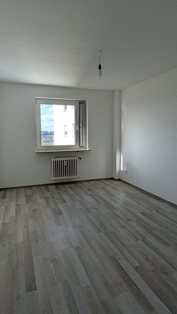 Prenájom bytu 2-izbový 58 m², Erlangen, Bavorsko Prenájom bytu 2-izbový 58 m², Erlangen, Bavorsko