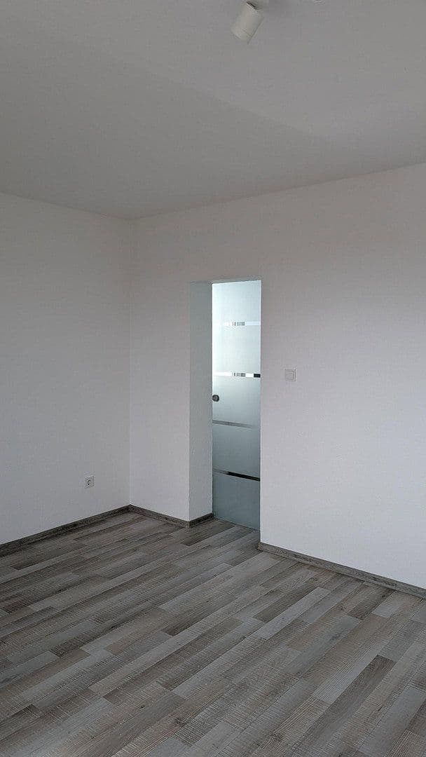 Prenájom bytu 2-izbový 58 m², Erlangen, Bavorsko Prenájom bytu 2-izbový 58 m², Erlangen, Bavorsko