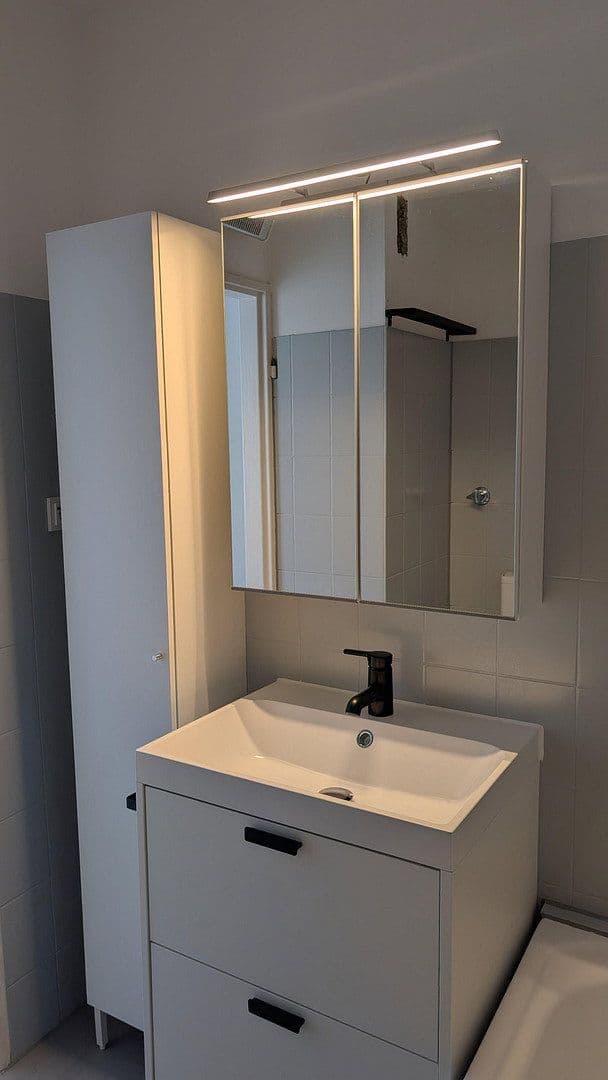 Prenájom bytu 2-izbový 58 m², Erlangen, Bavorsko Prenájom bytu 2-izbový 58 m², Erlangen, Bavorsko