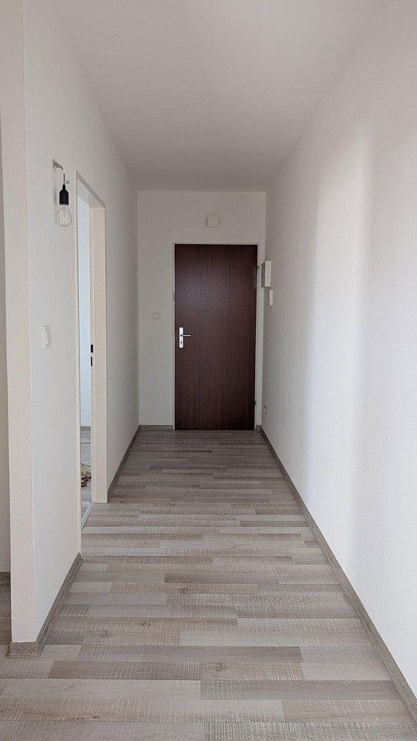Prenájom bytu 2-izbový 58 m², Erlangen, Bavorsko Prenájom bytu 2-izbový 58 m², Erlangen, Bavorsko