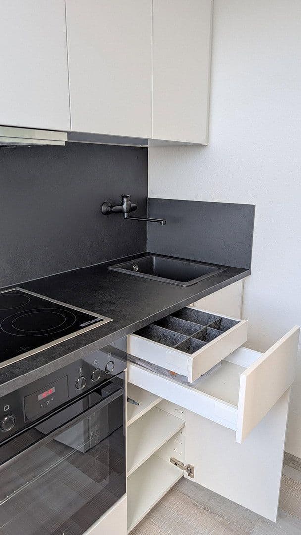 Prenájom bytu 2-izbový 58 m², Erlangen, Bavorsko Prenájom bytu 2-izbový 58 m², Erlangen, Bavorsko