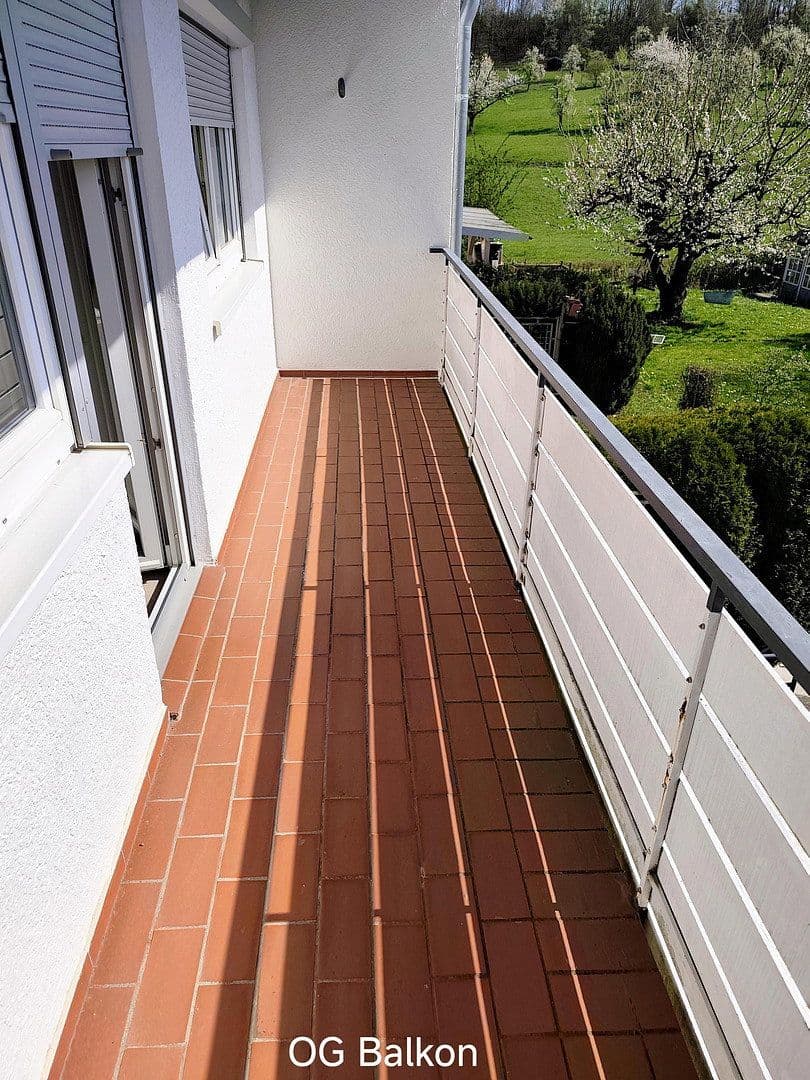 Predaj domu 130 m², pozemek 226 m², Reutlingen, Bádensko-Wurttembersko Predaj domu 130 m², pozemek 226 m², Reutlingen, Bádensko-Wurttembersko