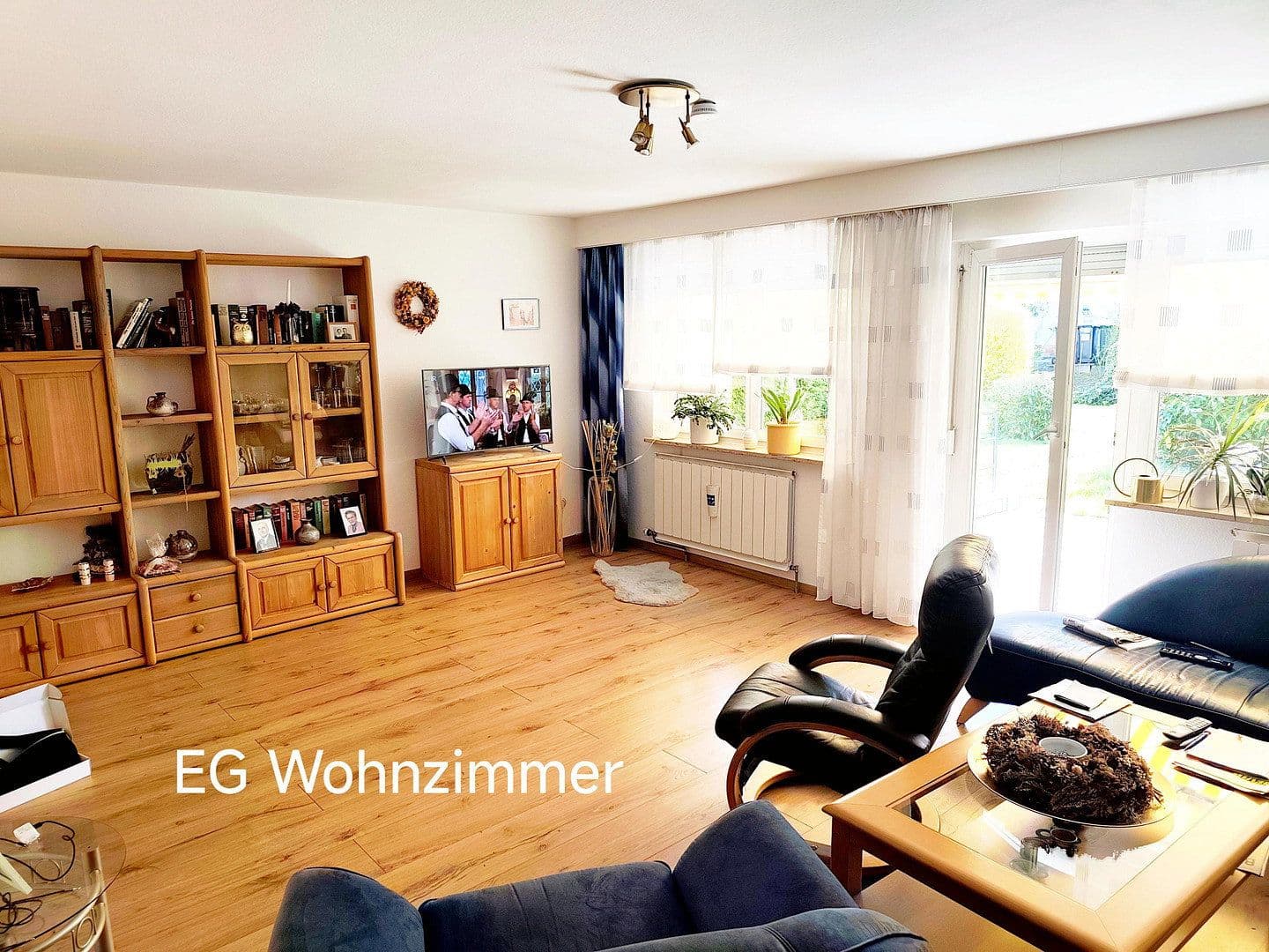 Predaj domu 130 m², pozemek 226 m², Reutlingen, Bádensko-Wurttembersko Predaj domu 130 m², pozemek 226 m², Reutlingen, Bádensko-Wurttembersko