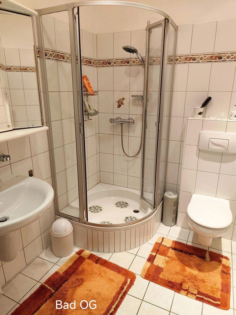 Predaj domu 130 m², pozemek 226 m², Reutlingen, Bádensko-Wurttembersko Predaj domu 130 m², pozemek 226 m², Reutlingen, Bádensko-Wurttembersko