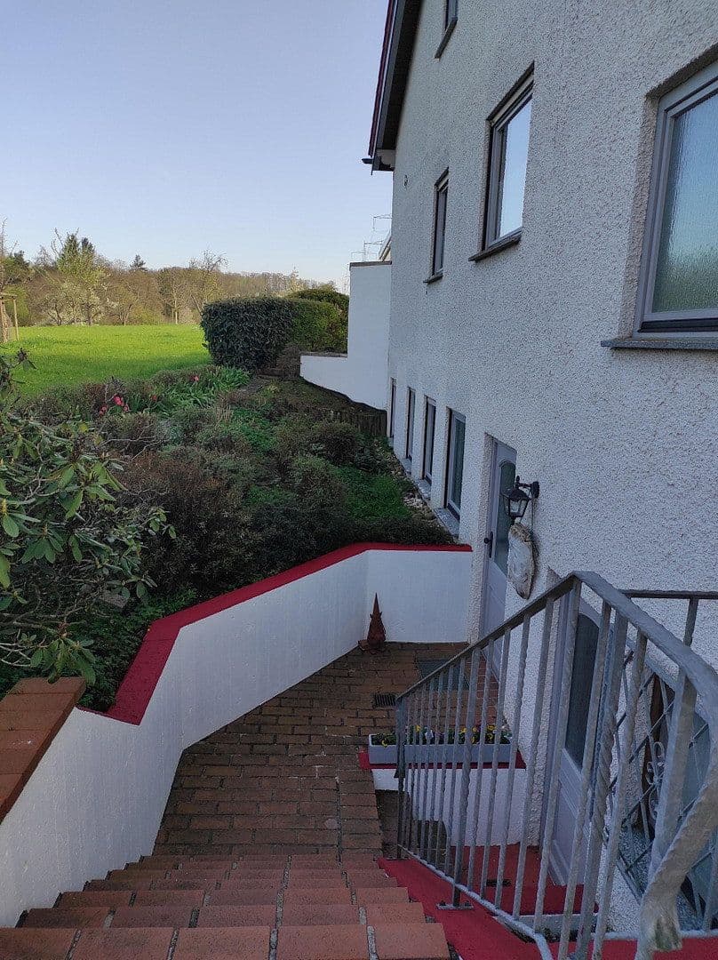 Predaj domu 330 m², pozemek 939 m², Kirchheim unter Teck, Bádensko-Wurttembersko Predaj domu 330 m², pozemek 939 m², Kirchheim unter Teck, Bádensko-Wurttembersko