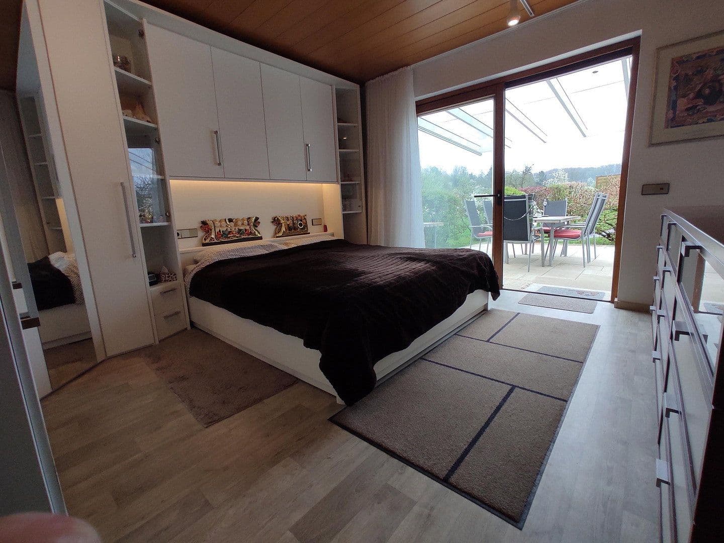 Predaj domu 330 m², pozemek 939 m², Kirchheim unter Teck, Bádensko-Wurttembersko Predaj domu 330 m², pozemek 939 m², Kirchheim unter Teck, Bádensko-Wurttembersko