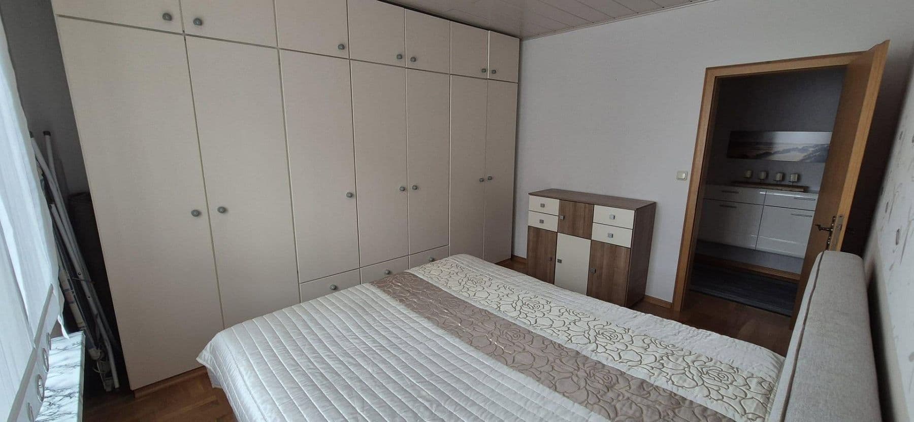 Predaj bytu 4-izbový 120 m², Wertheim, Bádensko-Wurttembersko Predaj bytu 4-izbový 120 m², Wertheim, Bádensko-Wurttembersko