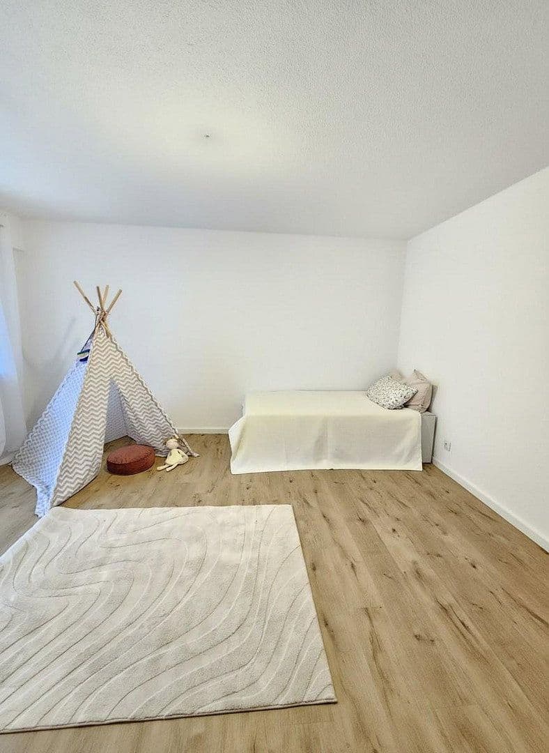 Predaj domu 153 m², pozemek 196 m², Seelbach, Bádensko-Wurttembersko Predaj domu 153 m², pozemek 196 m², Seelbach, Bádensko-Wurttembersko