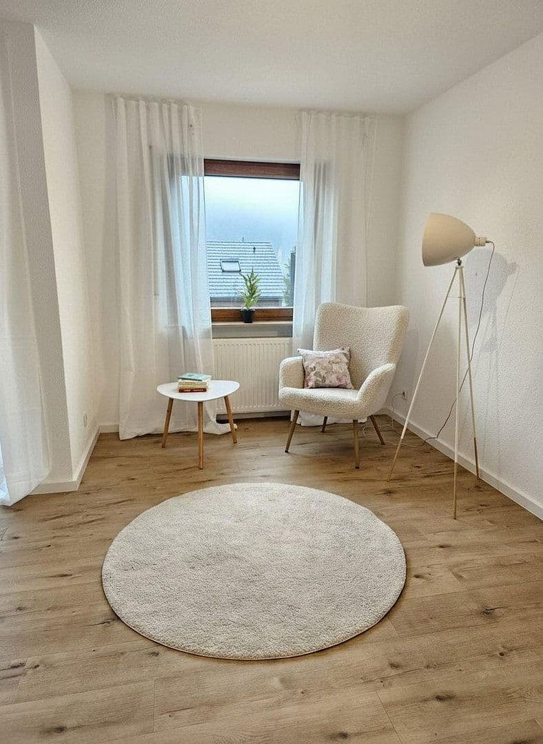 Predaj domu 153 m², pozemek 196 m², Seelbach, Bádensko-Wurttembersko Predaj domu 153 m², pozemek 196 m², Seelbach, Bádensko-Wurttembersko