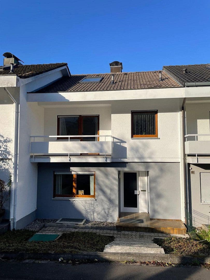 Predaj domu 153 m², pozemek 196 m², Seelbach, Bádensko-Wurttembersko Predaj domu 153 m², pozemek 196 m², Seelbach, Bádensko-Wurttembersko