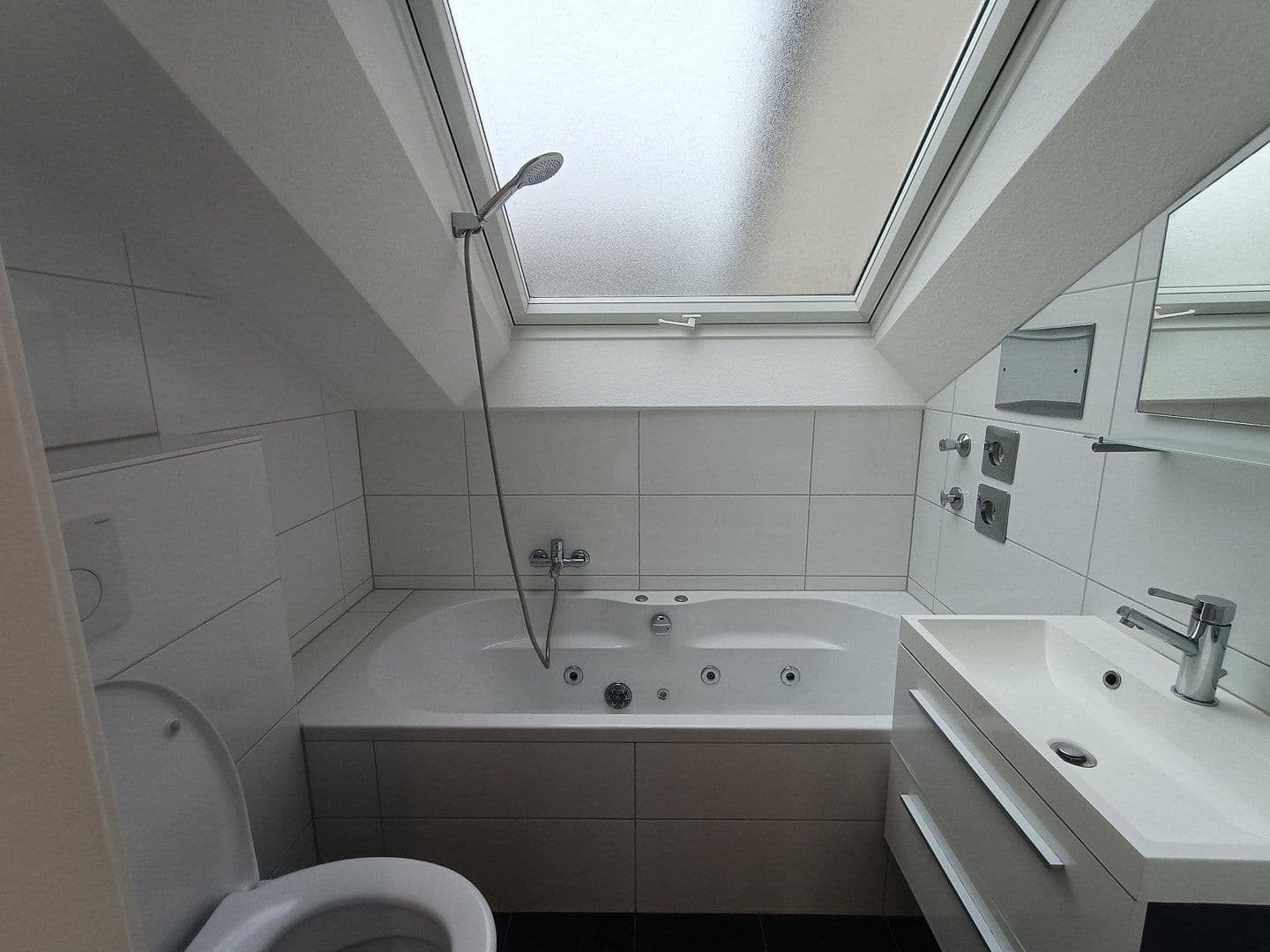 Prenájom bytu 2-izbový 51 m², Balinger Str. 12, Leonberg, Bádensko-Wurttembersko Prenájom bytu 2-izbový 51 m², Balinger Str. 12, Leonberg, Bádensko-Wurttembersko