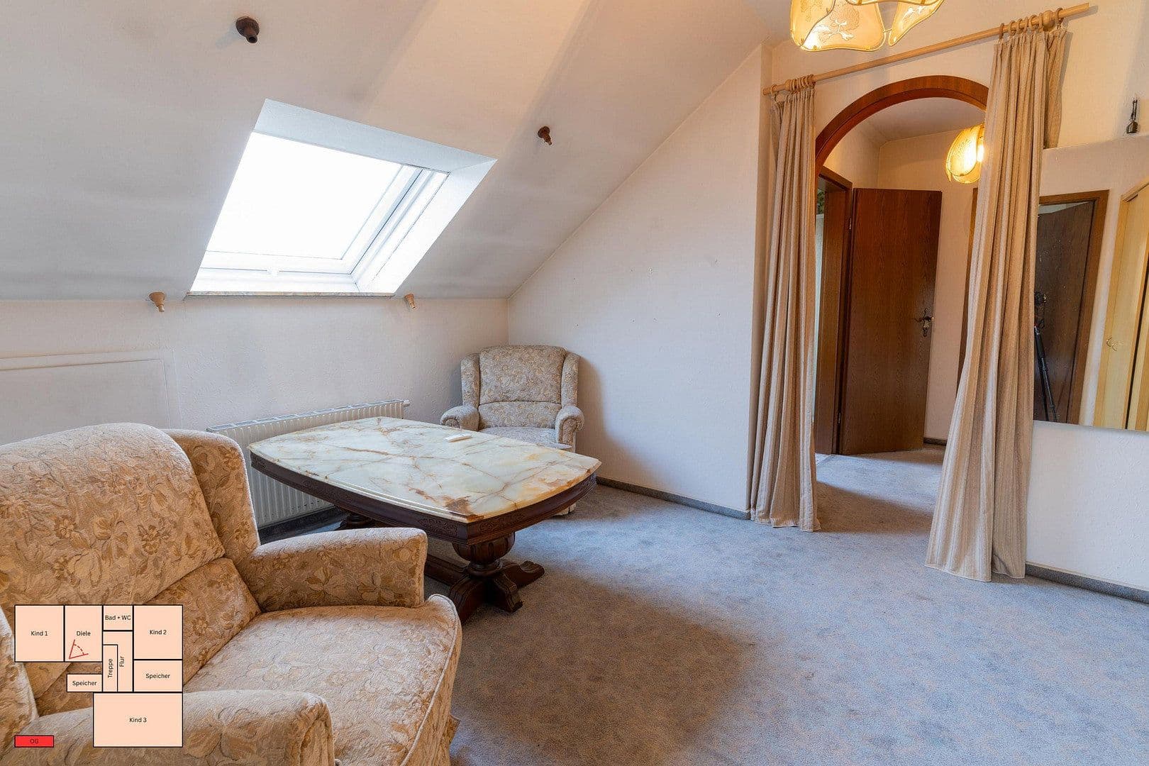 Predaj domu 160 m², pozemek 690 m², Bühl, Bádensko-Wurttembersko Predaj domu 160 m², pozemek 690 m², Bühl, Bádensko-Wurttembersko