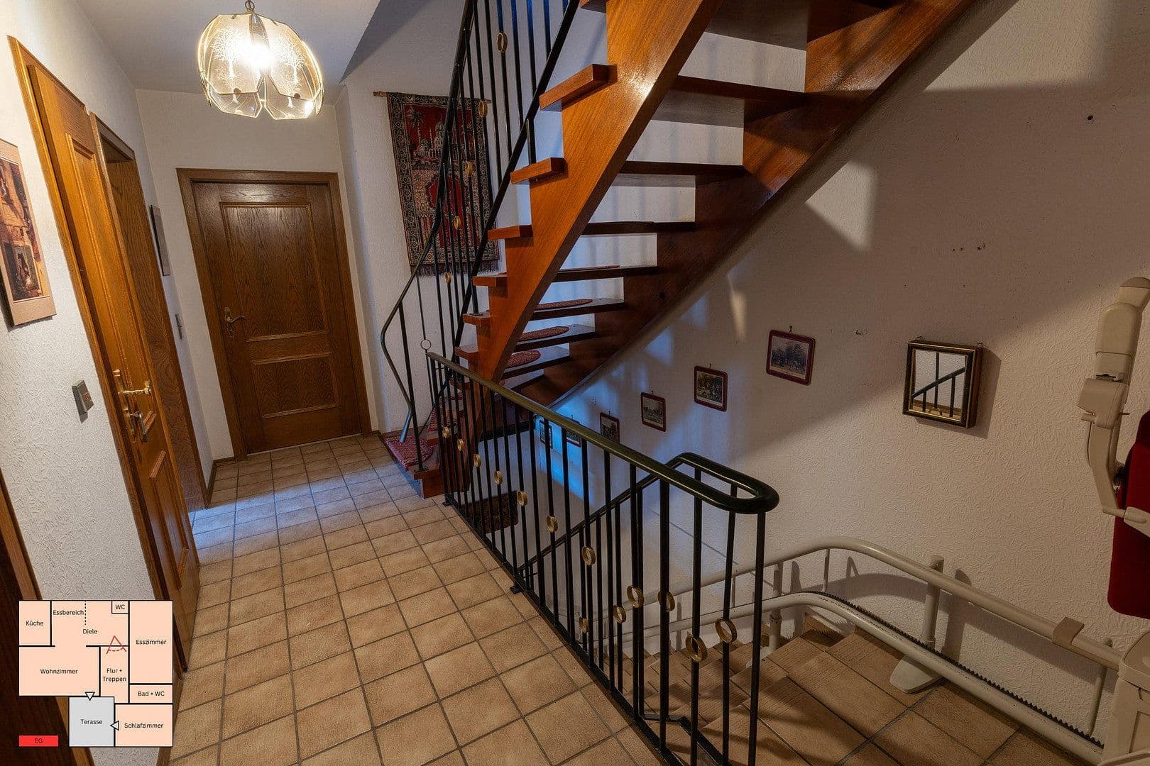Predaj domu 160 m², pozemek 690 m², Bühl, Bádensko-Wurttembersko Predaj domu 160 m², pozemek 690 m², Bühl, Bádensko-Wurttembersko