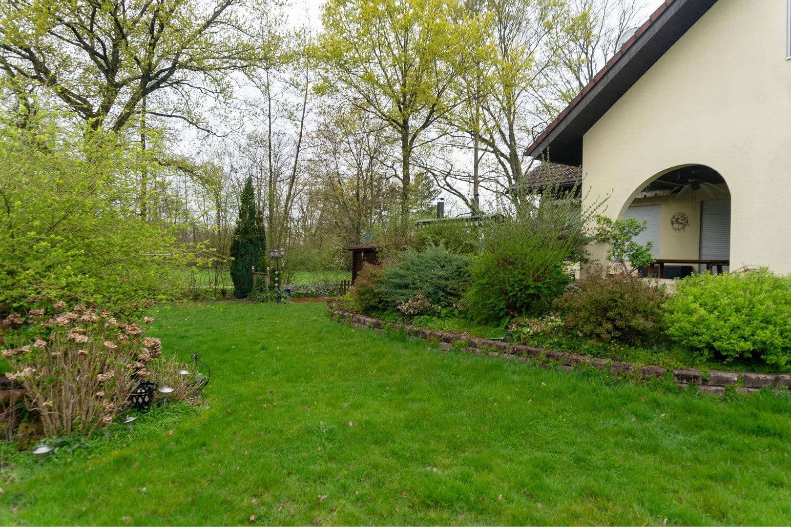 Predaj domu 160 m², pozemek 690 m², Bühl, Bádensko-Wurttembersko Predaj domu 160 m², pozemek 690 m², Bühl, Bádensko-Wurttembersko