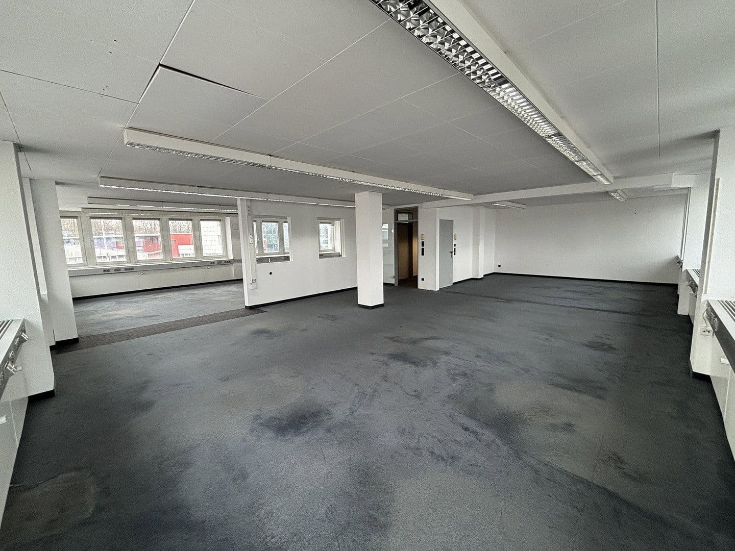 Prenájom kancelárie 646 m², Moselstr. 14, Neuss, Severné Porýnie - Westfálsko Prenájom kancelárie 646 m², Moselstr. 14, Neuss, Severné Porýnie - Westfálsko