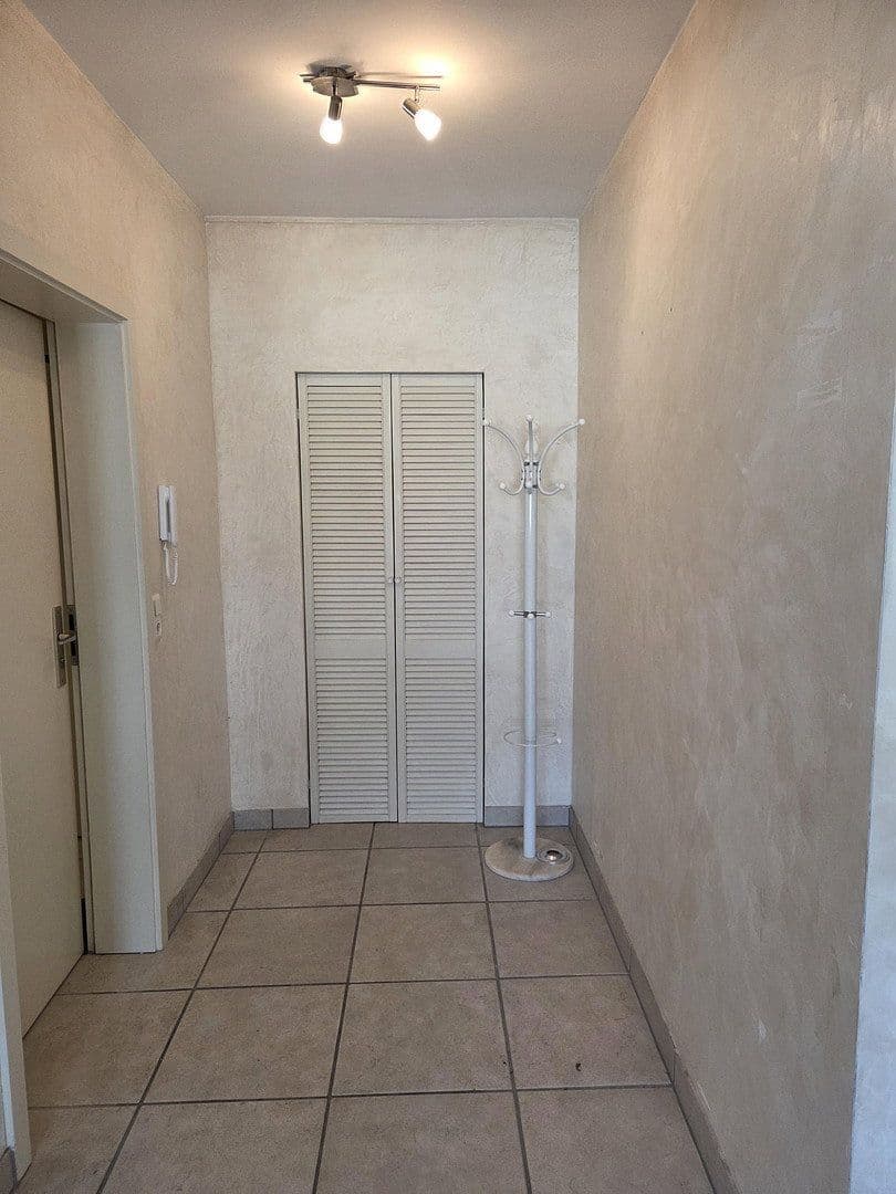 Prenájom bytu 3-izbový 94 m², Pestalozzistr. 1, Kulmbach, Bavorsko Prenájom bytu 3-izbový 94 m², Pestalozzistr. 1, Kulmbach, Bavorsko