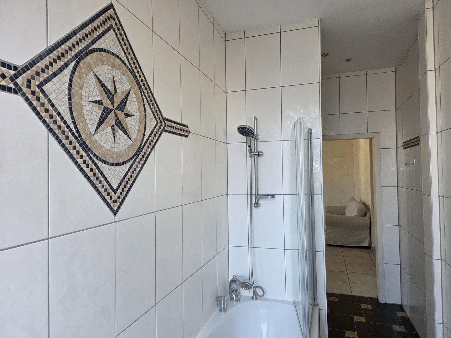 Prenájom bytu 3-izbový 94 m², Pestalozzistr. 1, Kulmbach, Bavorsko Prenájom bytu 3-izbový 94 m², Pestalozzistr. 1, Kulmbach, Bavorsko