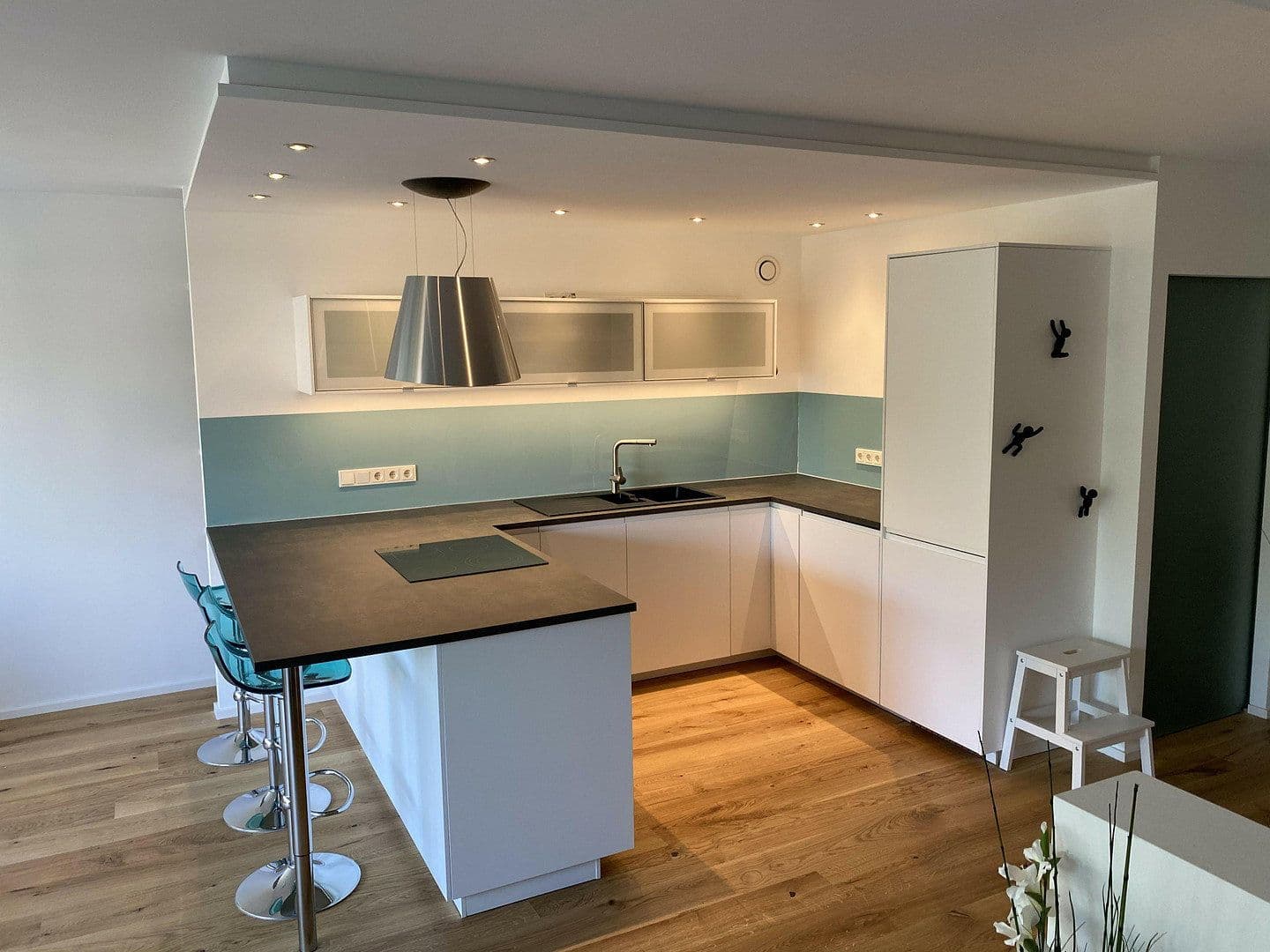 Prenájom bytu 1-izbový 49 m², Neckarpromenade 16, Mannheim, Bádensko-Wurttembersko Prenájom bytu 1-izbový 49 m², Neckarpromenade 16, Mannheim, Bádensko-Wurttembersko